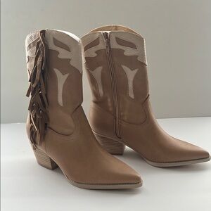 Vici Brown Cream Heeled Boots with Tassel‎ Details Millie Nude Size 9